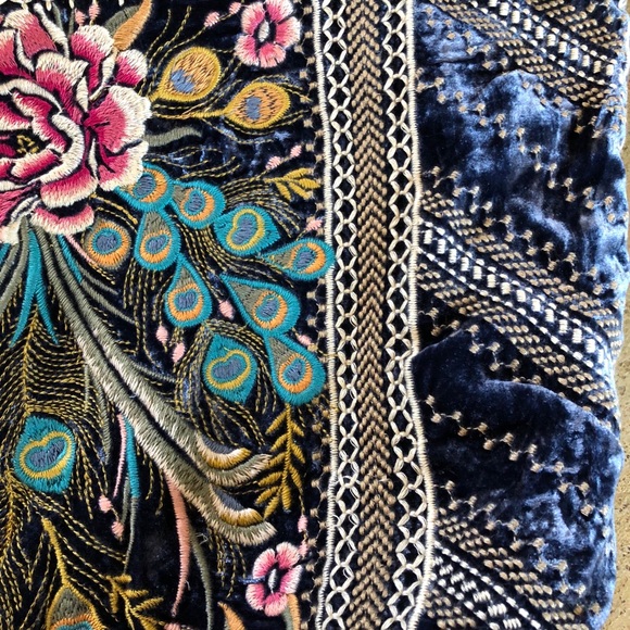 🍃💕NWT Johnny Was Silk Velvet Boho Hobo Tote Bag - Picture 8 of 8